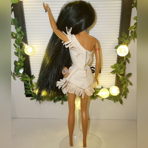 1995 Pocahontas Doll - Picture 5 of 7